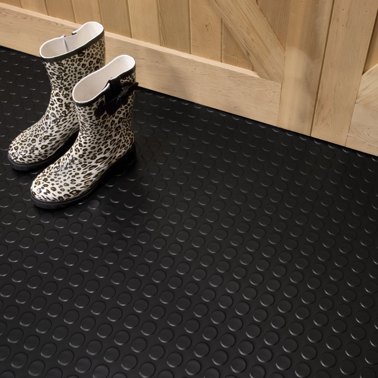 Garage Roll-Out Vinyl Mat - Large Coin
