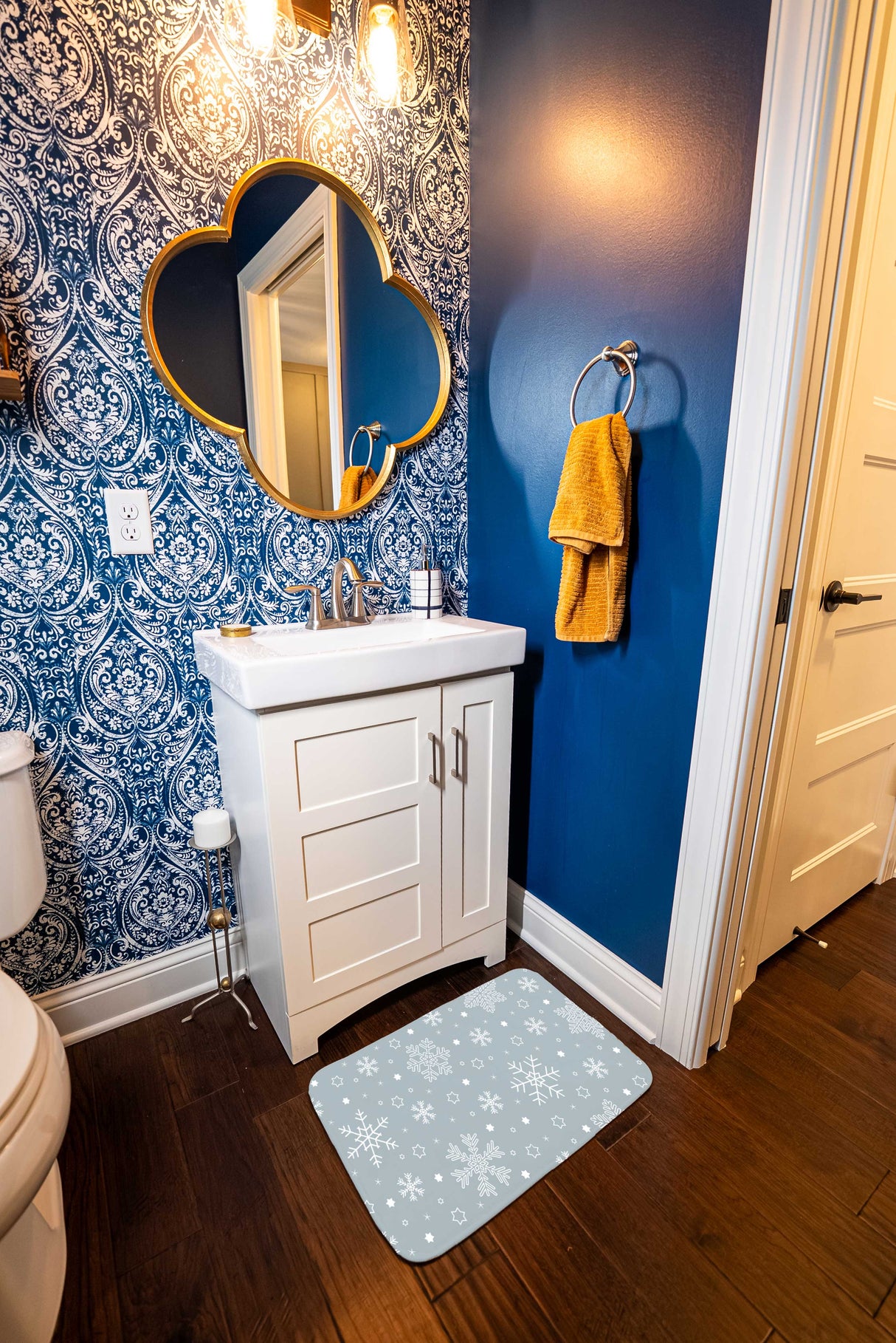 Snowflake Memory Foam Bath Mat