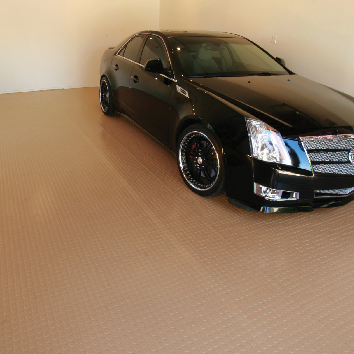 Garage Roll-Out Vinyl Mat - Large Coin
