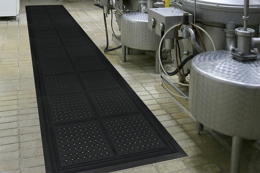 Hog Heaven Linkable Drainable Tiles