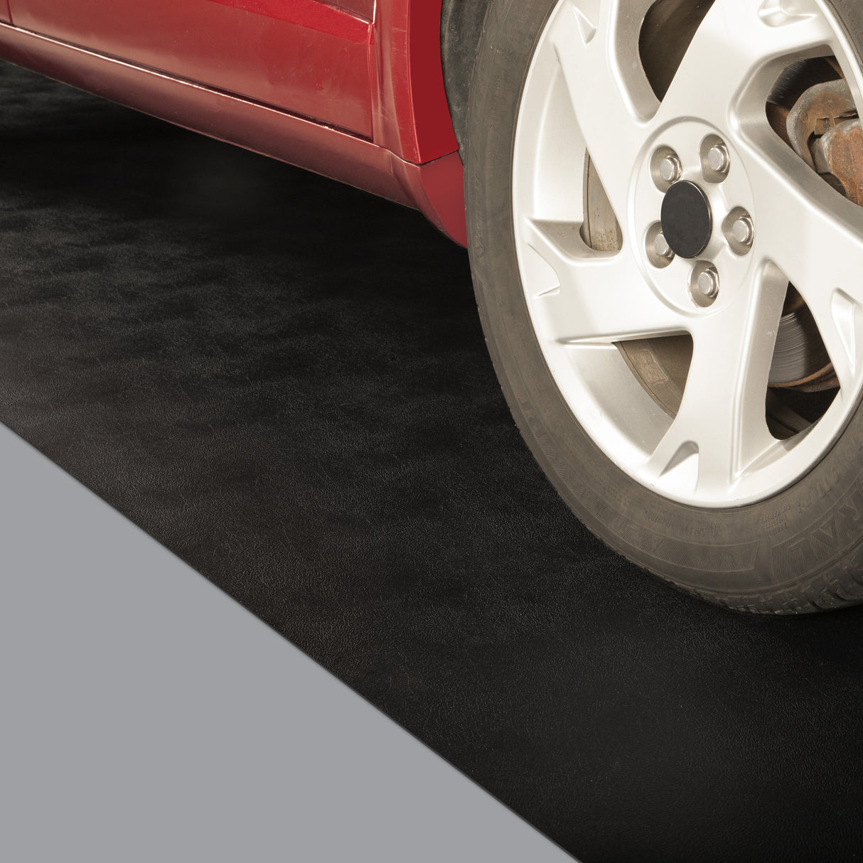 Garage Roll-Out Vinyl Mat - Levant